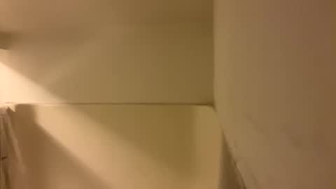 AlphaDragon online show from October 28, 2025, 1:31 am