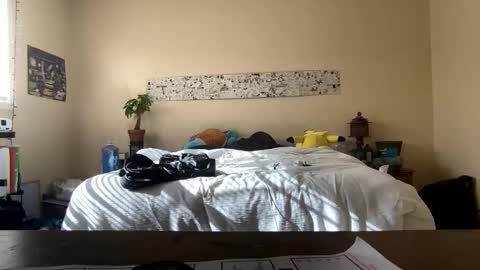 Cloud9 online show from December 12, 2024, 6:42 pm