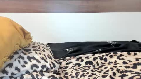 00ingrid00 online show from October 14, 2025, 8:20 pm