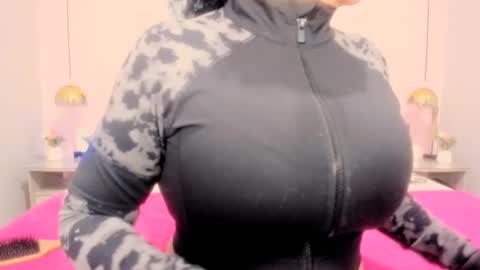 Valeria online show from February 26, 2025, 9:32 am