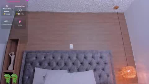 ASHLEY online show from February 4, 2026, 8:14 pm