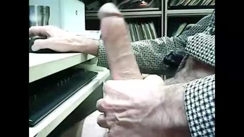 Snapshot of 01quebecboy69 chatting on February 5, 2025, 8:25 pm 01quebecboy69 online show from February 5, 2025, 8:25 pm