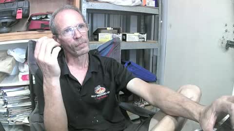 Snapshot of 04oldskool chatting on December 11, 2024, 5:00 am 04oldskool online show from December 11, 2024, 5:00 am