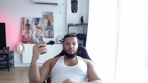Kingsley online show from May 25, 2026, 4:02 pm