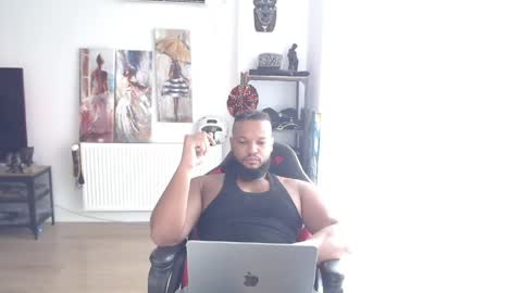 Kingsley online show from May 30, 2026, 2:25 pm