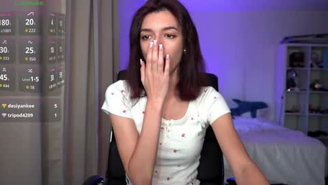 Olivia online show from October 16, 2025, 9:16 pm