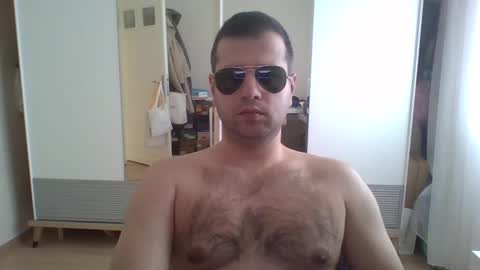 trkshmn online show from February 3, 2025, 9:19 am