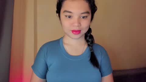 0wwlo0k online show from November 16, 2025, 5:13 am