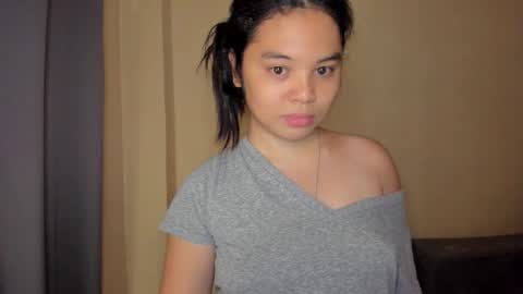 0wwlo0k online show from December 3, 2025, 8:00 am