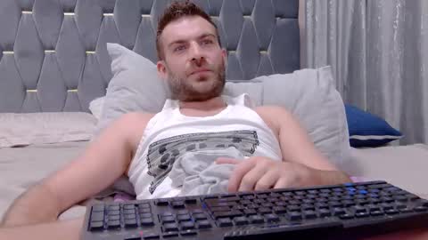 Snapshot of 10in_deluxe chatting on January 9, 2026, 10:44 pm 10in_deluxe online show from January 9, 2026, 10:44 pm