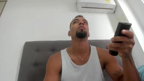 Snapshot of 11inchesblackcock chatting on December 4, 2025, 2:59 pm cuteboybiigcock online show from December 4, 2025, 2:59 pm