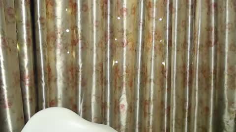 Snapshot of 13_angel_14 chatting on February 1, 2025, 9:51 pm Angelfree online show from February 1, 2025, 9:51 pm