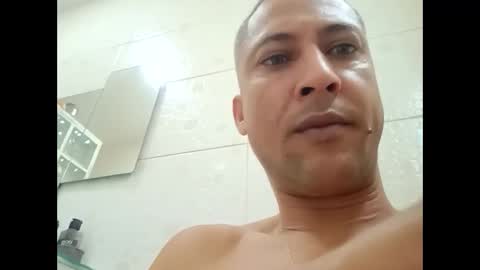 Snapshot of 155decuzinho chatting on December 18, 2025, 4:57 pm 155decuzinho online show from December 18, 2025, 4:57 pm