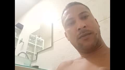 Snapshot of 155decuzinho chatting on January 19, 2026, 6:06 am 155decuzinho online show from January 19, 2026, 6:06 am