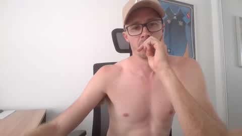 Justin186 online show from February 9, 2025, 4:57 am