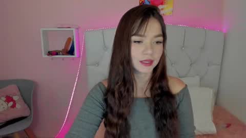 Snapshot of 18candy chatting on February 25, 2025, 9:57 pm 18candy online show from February 25, 2025, 9:57 pm