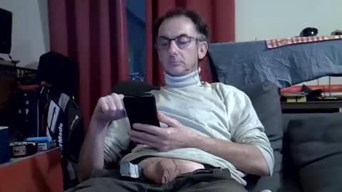 Snapshot of 18remy45 chatting on February 25, 2026, 10:19 pm 18remy45 online show from February 25, 2026, 10:19 pm