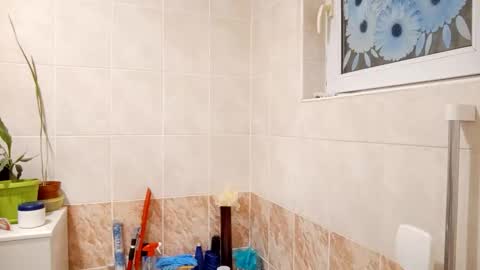 Snapshot of 1973man chatting on December 22, 2025, 5:37 am 1973man online show from December 22, 2025, 5:37 am