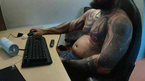 19andre90 online show from October 24, 2025, 3:41 pm