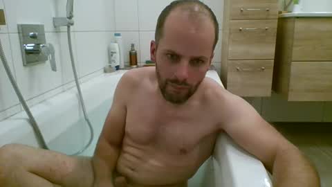 berni online show from October 24, 2025, 5:20 pm