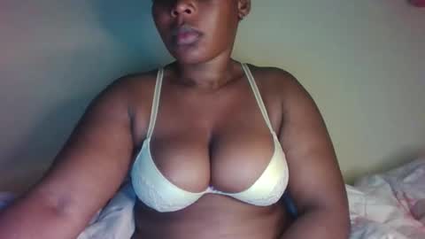 Snapshot of 1_sexybaby chatting on October 18, 2025, 12:06 pm 1_sexybaby online show from October 18, 2025, 12:06 pm