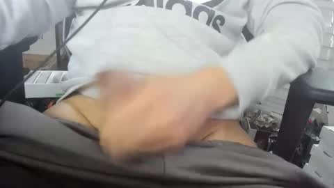 Snapshot of 1bigloadasian chatting on November 16, 2025, 4:23 pm 1bigloadasian online show from November 16, 2025, 4:23 pm