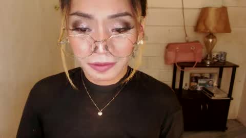 Snapshot of 1bigsurprise4you chatting on January 26, 2025, 1:41 am angel online show from January 26, 2025, 1:41 am