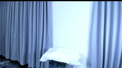 Snapshot of 1bonnie chatting on January 23, 2025, 12:35 am Hello soy bonnie online show from January 23, 2025, 12:35 am