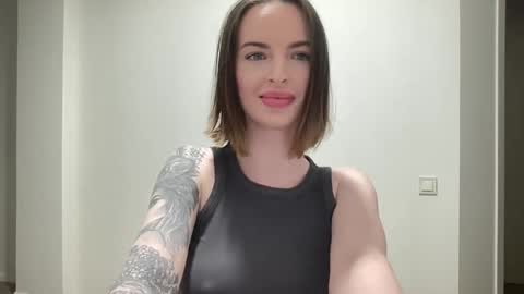 Snapshot of 1dove chatting on February 15, 2026, 9:11 pm DOVE online show from February 15, 2026, 9:11 pm