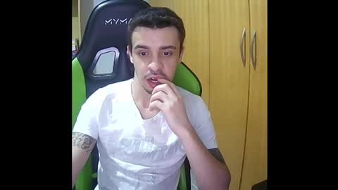 Snapshot of 1good_vibes1 chatting on December 1, 2025, 2:27 am 1good_vibes1 online show from December 1, 2025, 2:27 am