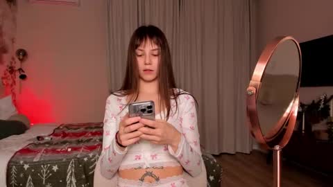 Snapshot of 1i1ypa1mer chatting on January 16, 2026, 7:29 pm Lily 3 online show from January 16, 2026, 7:29 pm