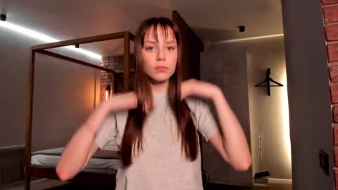 Snapshot of 1i1ypa1mer chatting on February 27, 2026, 6:52 pm Lily 3 online show from February 27, 2026, 6:52 pm