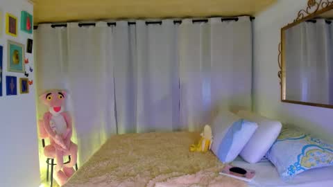 laiaa rivas online show from October 16, 2025, 3:29 am