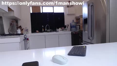 Snapshot of 1manshow11 chatting on December 24, 2024, 8:05 pm 1manshow11 online show from December 24, 2024, 8:05 pm