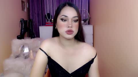 1miracle_tranny online show from November 7, 2025, 1:27 am