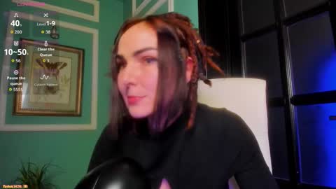 Moona  online show from January 7, 2026, 3:03 pm