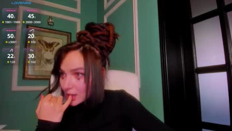 Moona  online show from January 19, 2026, 2:21 pm