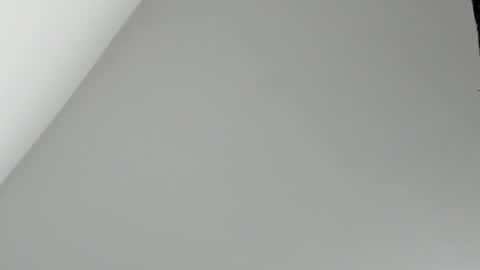 Snapshot of 1naughty_milf chatting on February 18, 2026, 10:44 am Luisa online show from February 18, 2026, 10:44 am