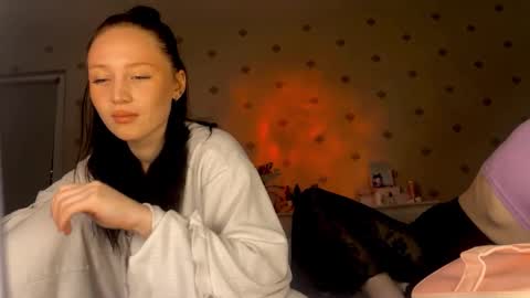 Snapshot of 1rapunzel chatting on December 15, 2025, 8:24 pm 1rapunzel online show from December 15, 2025, 8:24 pm