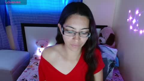 Snapshot of 1sasha_grey__1 chatting on December 10, 2024, 11:40 pm paola online show from December 10, 2024, 11:40 pm