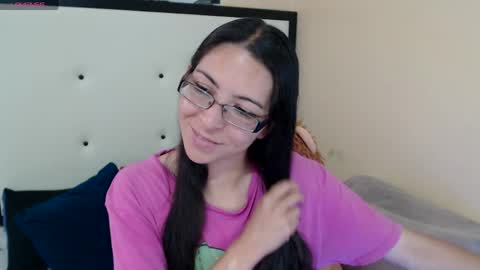 paola online show from June 4, 2026, 8:59 pm