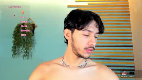 Sebastian online show from September 8, 2025, 7:02 pm