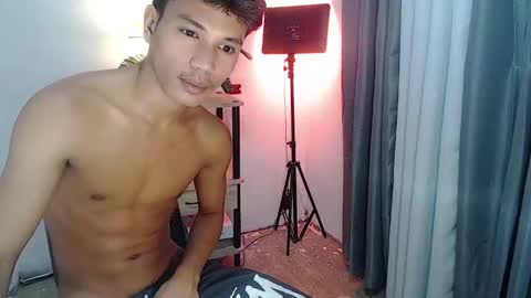1sweetloverxx online show from April 16, 2026, 12:06 pm