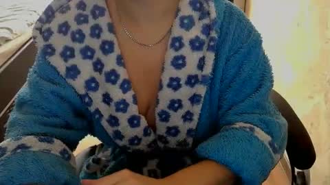 Snapshot of 1your_hot_girls chatting on February 9, 2025, 11:47 am 1your_hot_girls online show from February 9, 2025, 11:47 am