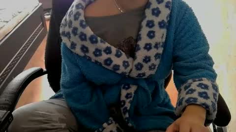 Snapshot of 1your_hot_girls chatting on February 12, 2025, 12:33 pm 1your_hot_girls online show from February 12, 2025, 12:33 pm