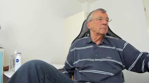 Henk online show from May 12, 2026, 11:40 am