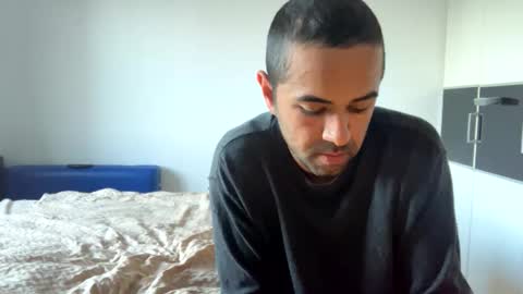 Snapshot of 2025rob chatting on October 24, 2025, 3:41 pm 2025rob online show from October 24, 2025, 3:41 pm