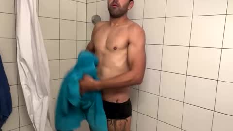 Snapshot of 2025rob chatting on November 20, 2025, 6:40 pm 2025rob online show from November 20, 2025, 6:40 pm