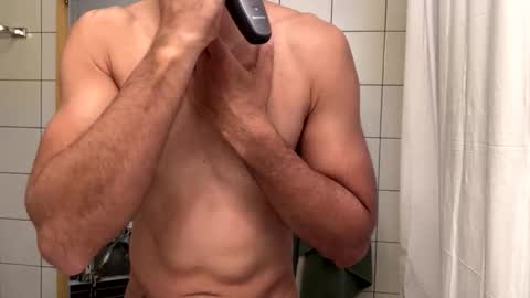 Snapshot of 2025rob chatting on December 1, 2025, 7:41 pm 2025rob online show from December 1, 2025, 7:41 pm