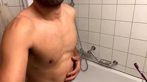 Snapshot of 2025rob chatting on December 17, 2025, 3:40 pm 2025rob online show from December 17, 2025, 3:40 pm